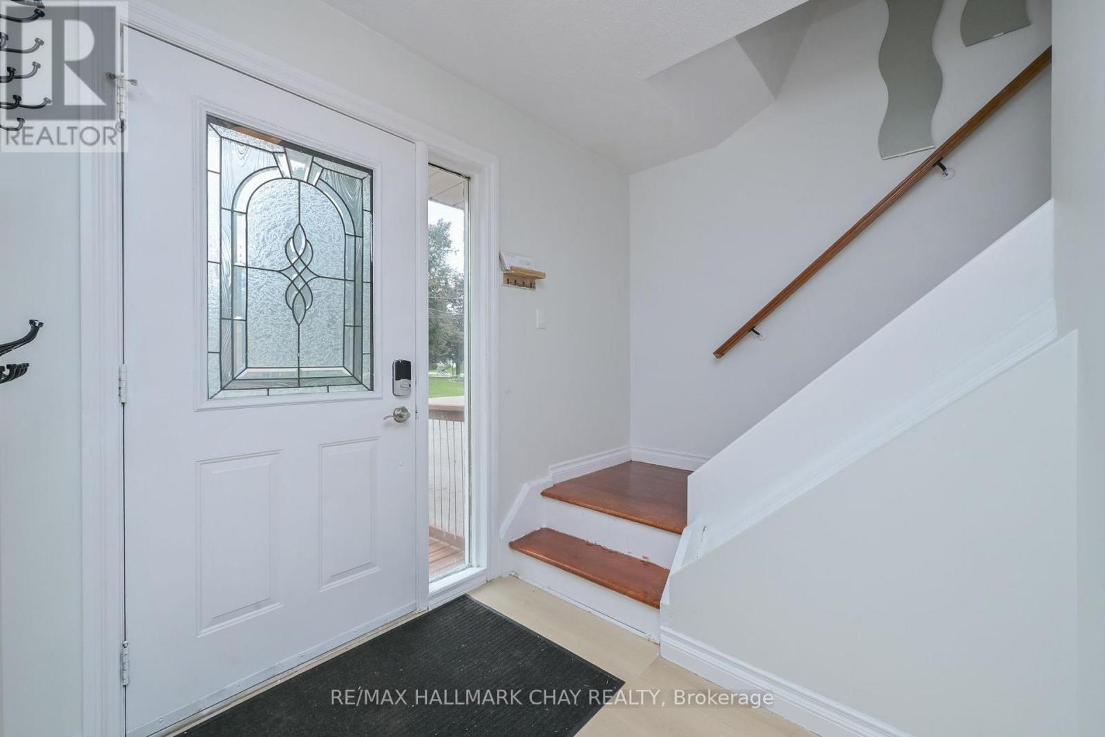 34 Boyne Crescent, New Tecumseth, Ontario L9R 1K5 - Photo 4 - N13708298