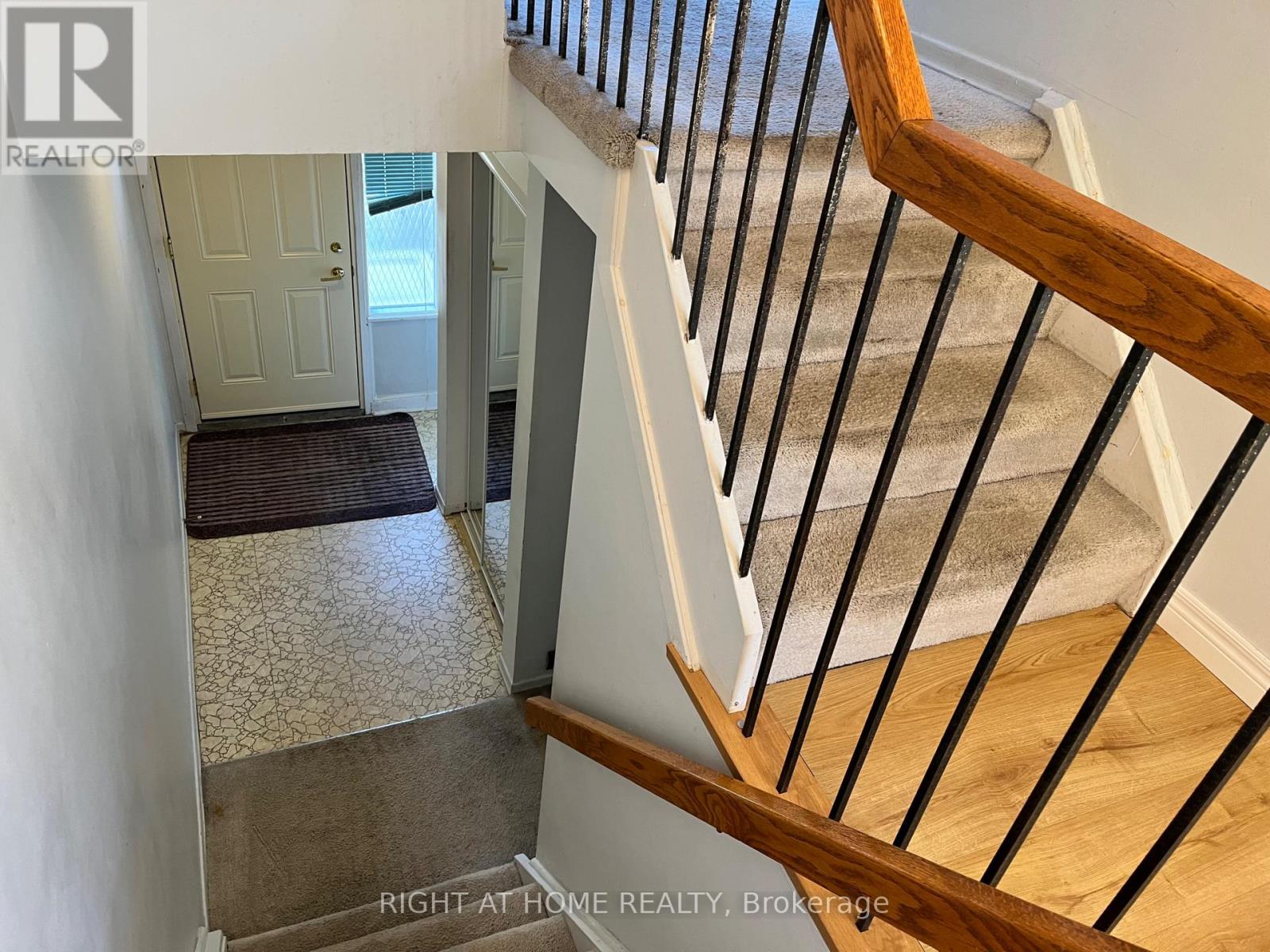 70 Carisbrooke Court, Brampton, Ontario  L6S 3K1 - Photo 14 - W13653924