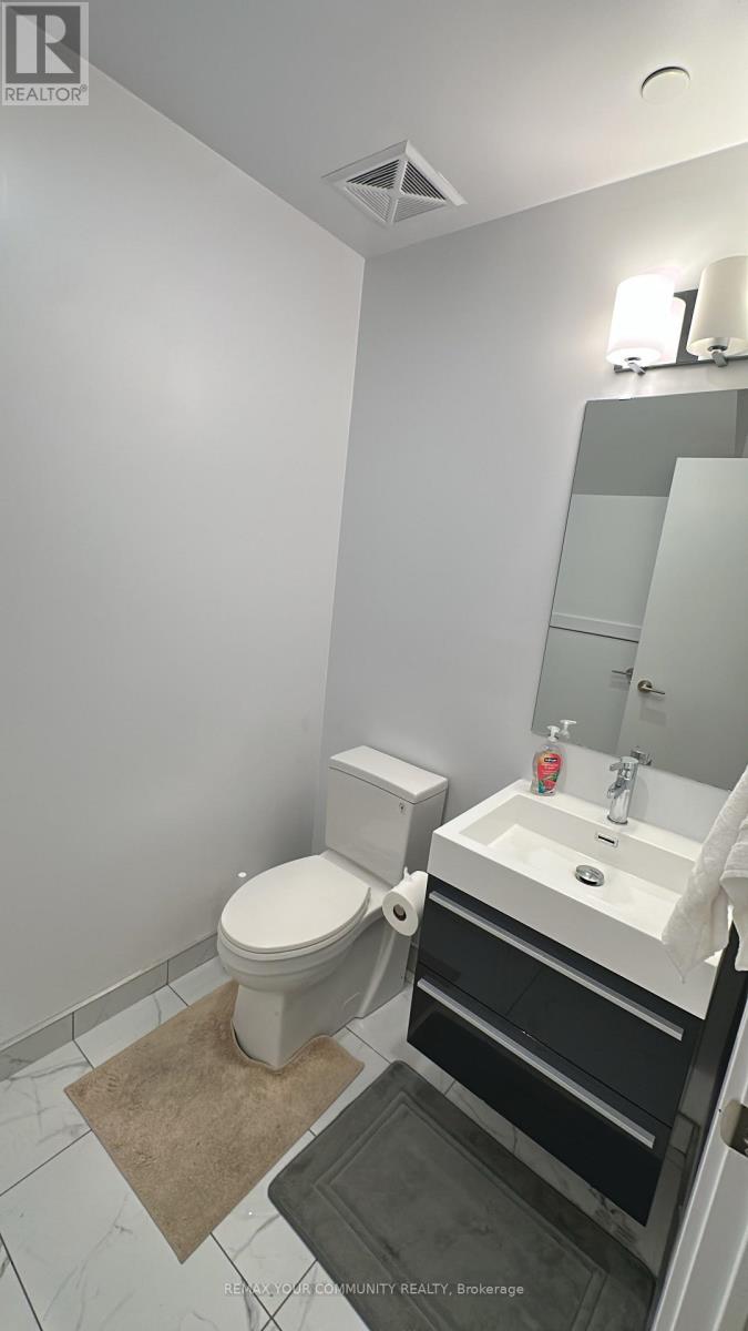 Th 1 - 175 Pears Avenue, Toronto, Ontario  M5R 0C1 - Photo 4 - C13717828