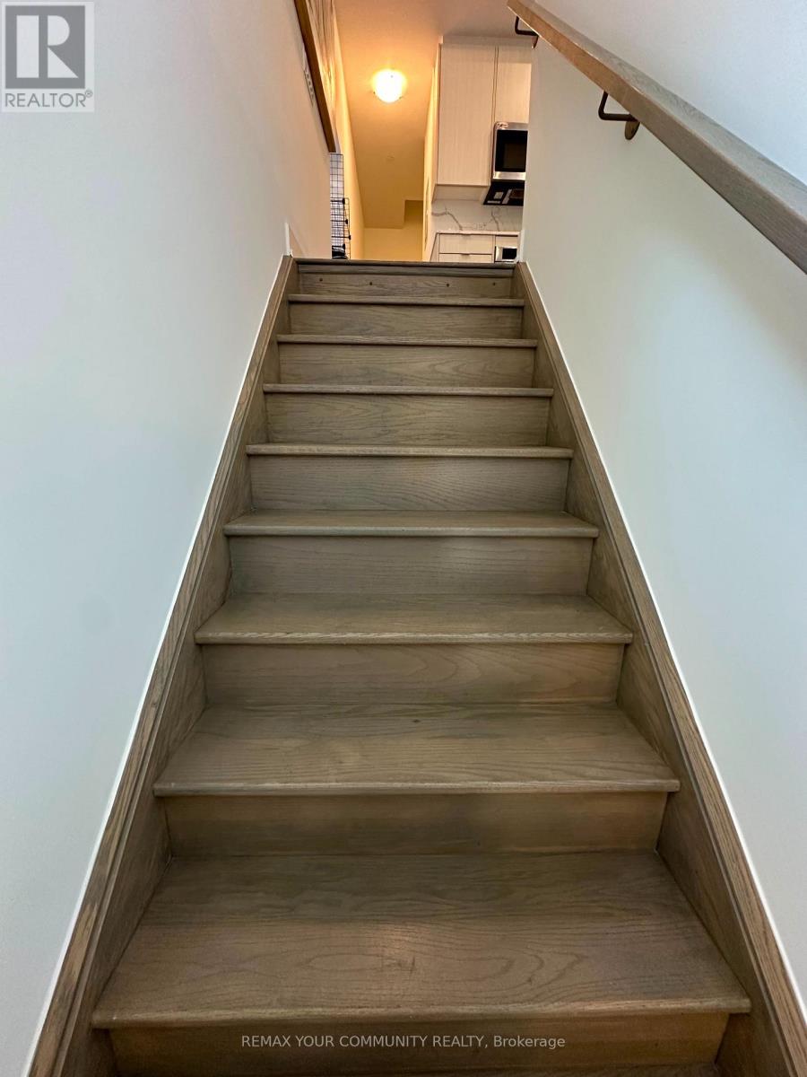 Th 1 - 175 Pears Avenue, Toronto, Ontario  M5R 0C1 - Photo 6 - C13717828