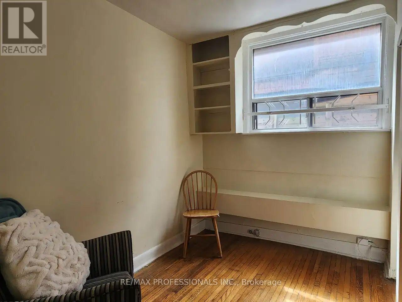 Main Level - 150 Robert Street, Toronto, Ontario  M5S 2K3 - Photo 10 - C13717964