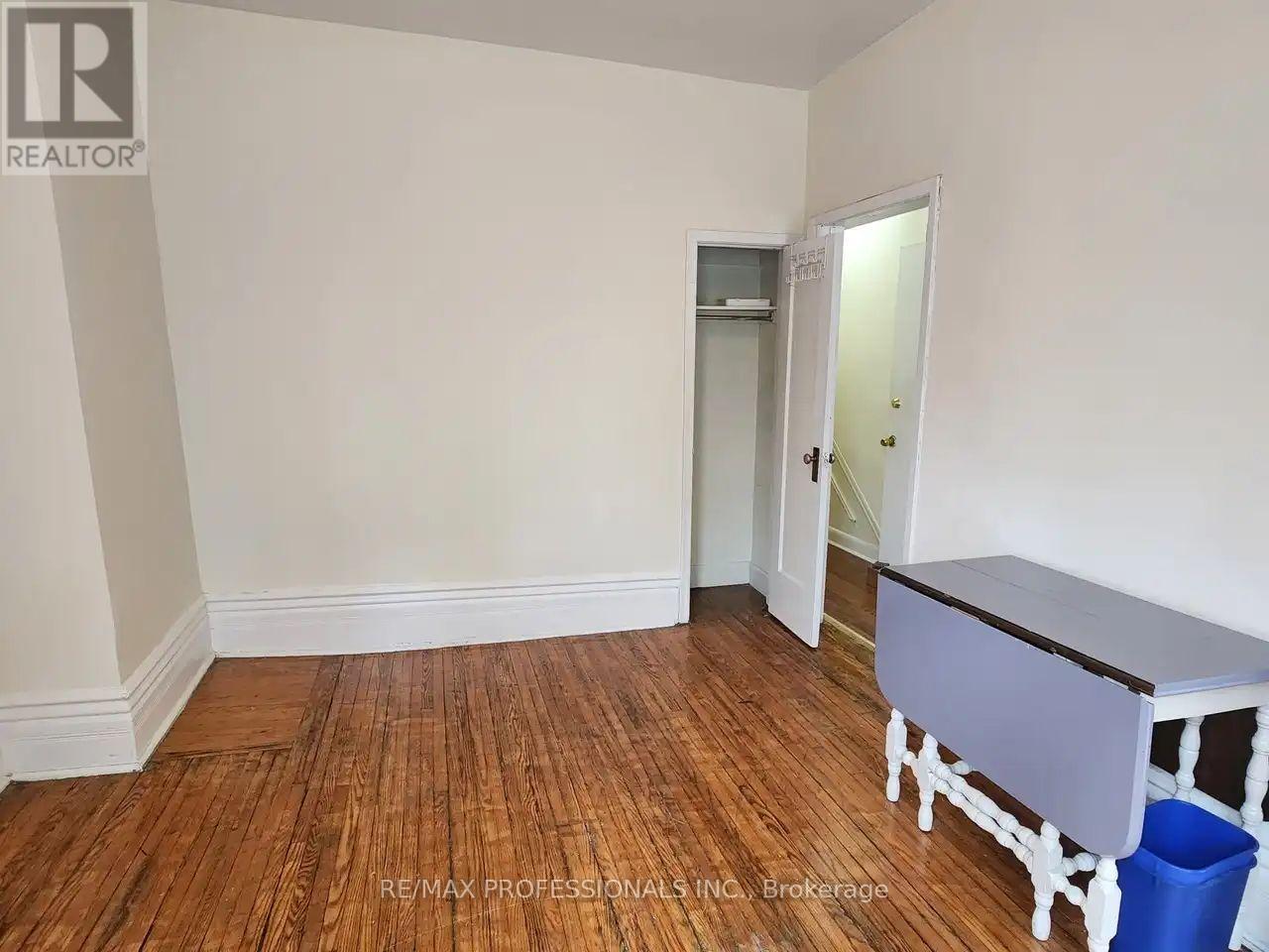 Main Level - 150 Robert Street, Toronto, Ontario  M5S 2K3 - Photo 15 - C13717964