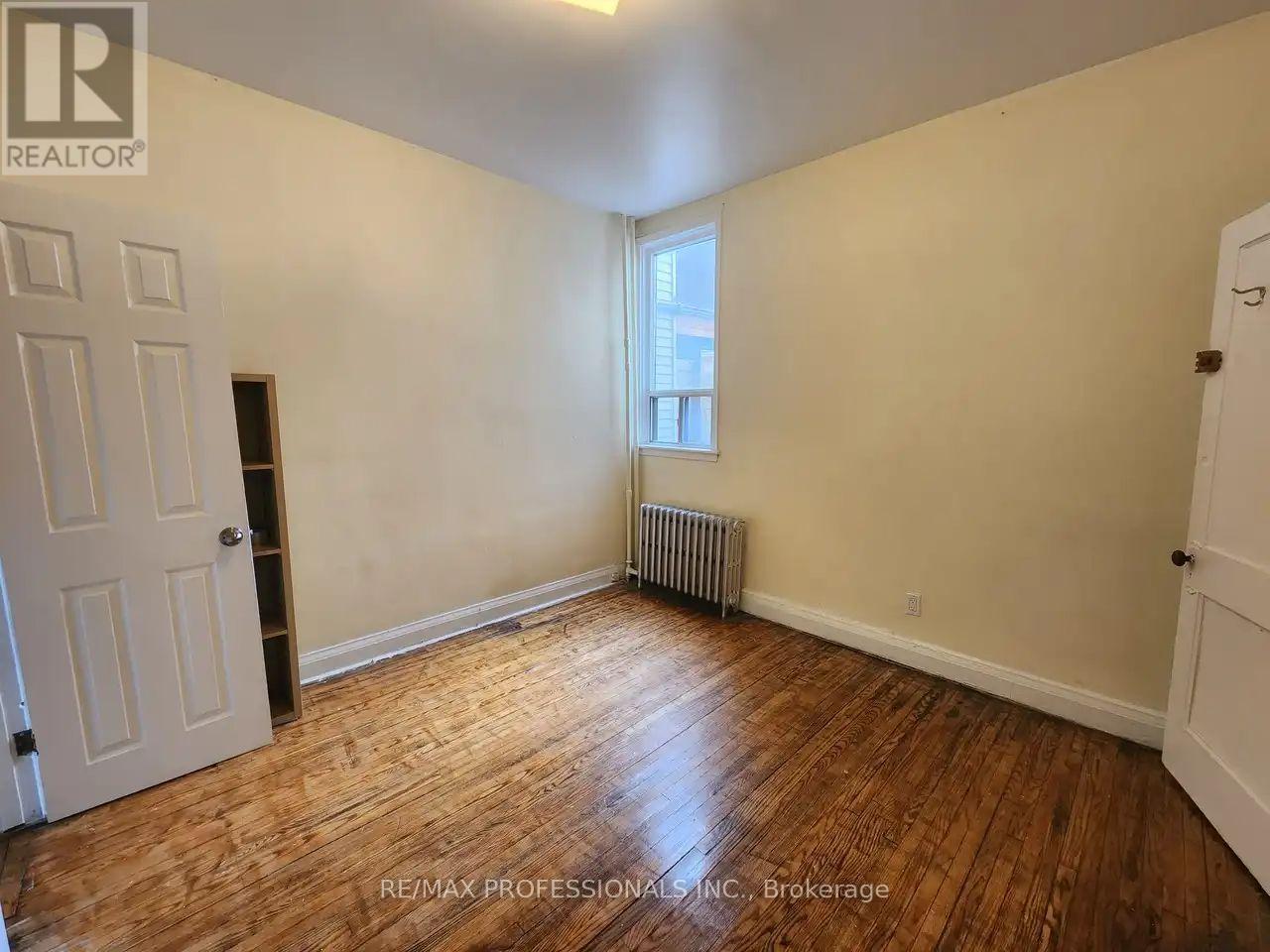 Main Level - 150 Robert Street, Toronto, Ontario  M5S 2K3 - Photo 3 - C13717964