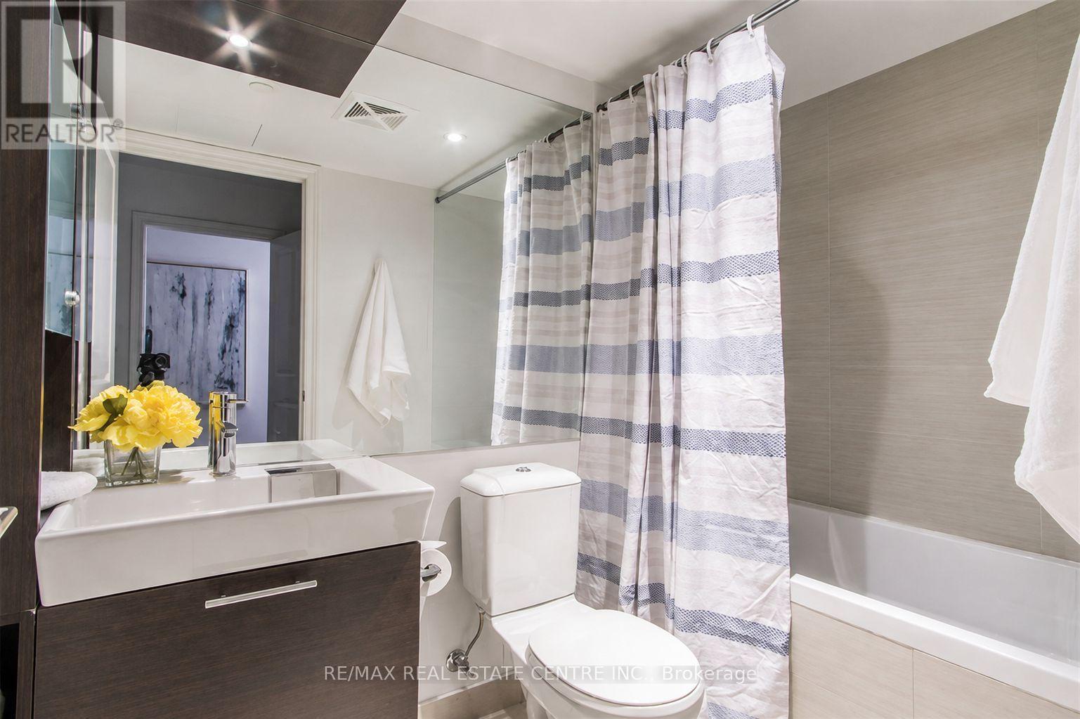 5007 - 386 Yonge Street, Toronto, Ontario  M5B 0A5 - Photo 16 - C13717982