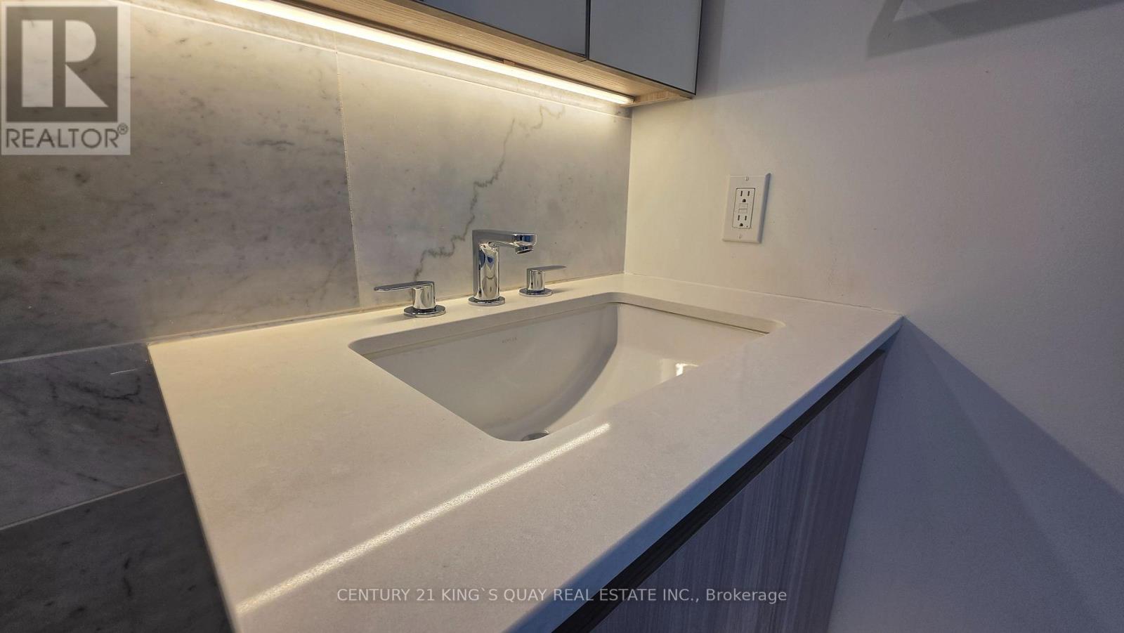 2506 - 17 Bathurst Street, Toronto, Ontario  M5V 0N1 - Photo 23 - C13717990