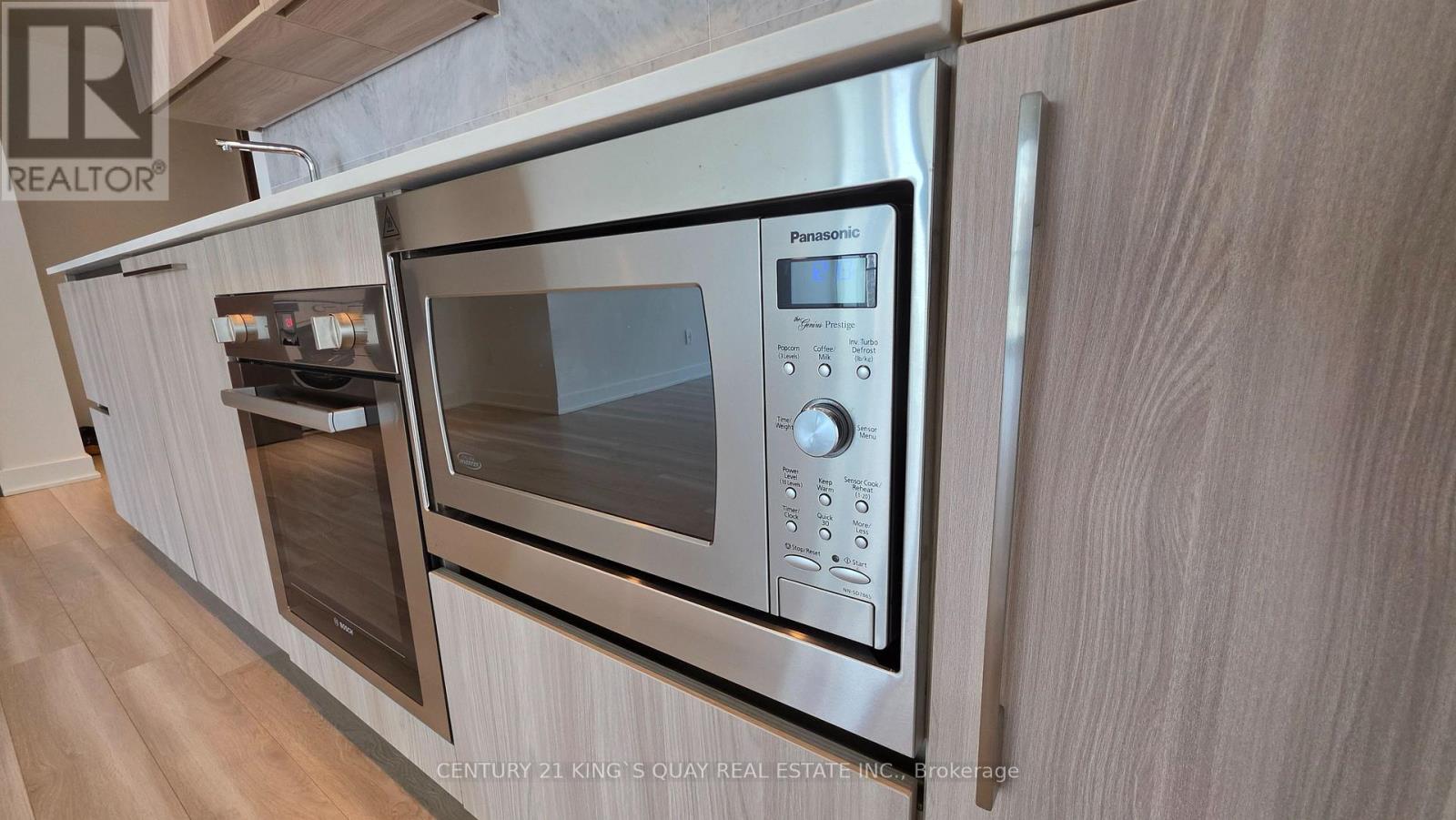 2506 - 17 Bathurst Street, Toronto, Ontario  M5V 0N1 - Photo 8 - C13717990