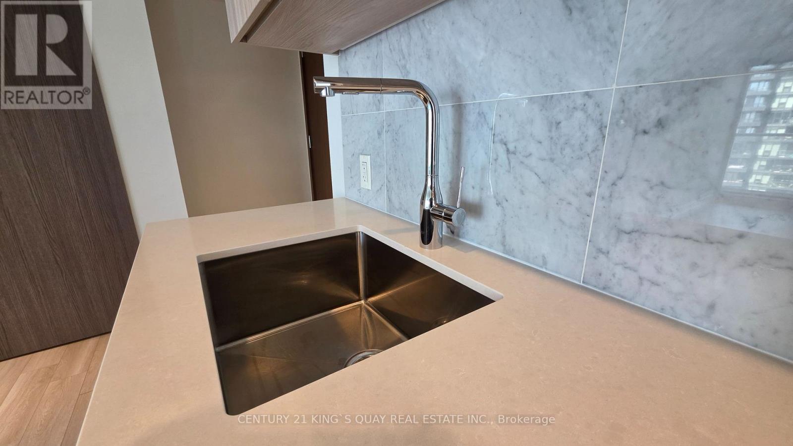 2506 - 17 Bathurst Street, Toronto, Ontario  M5V 0N1 - Photo 9 - C13717990