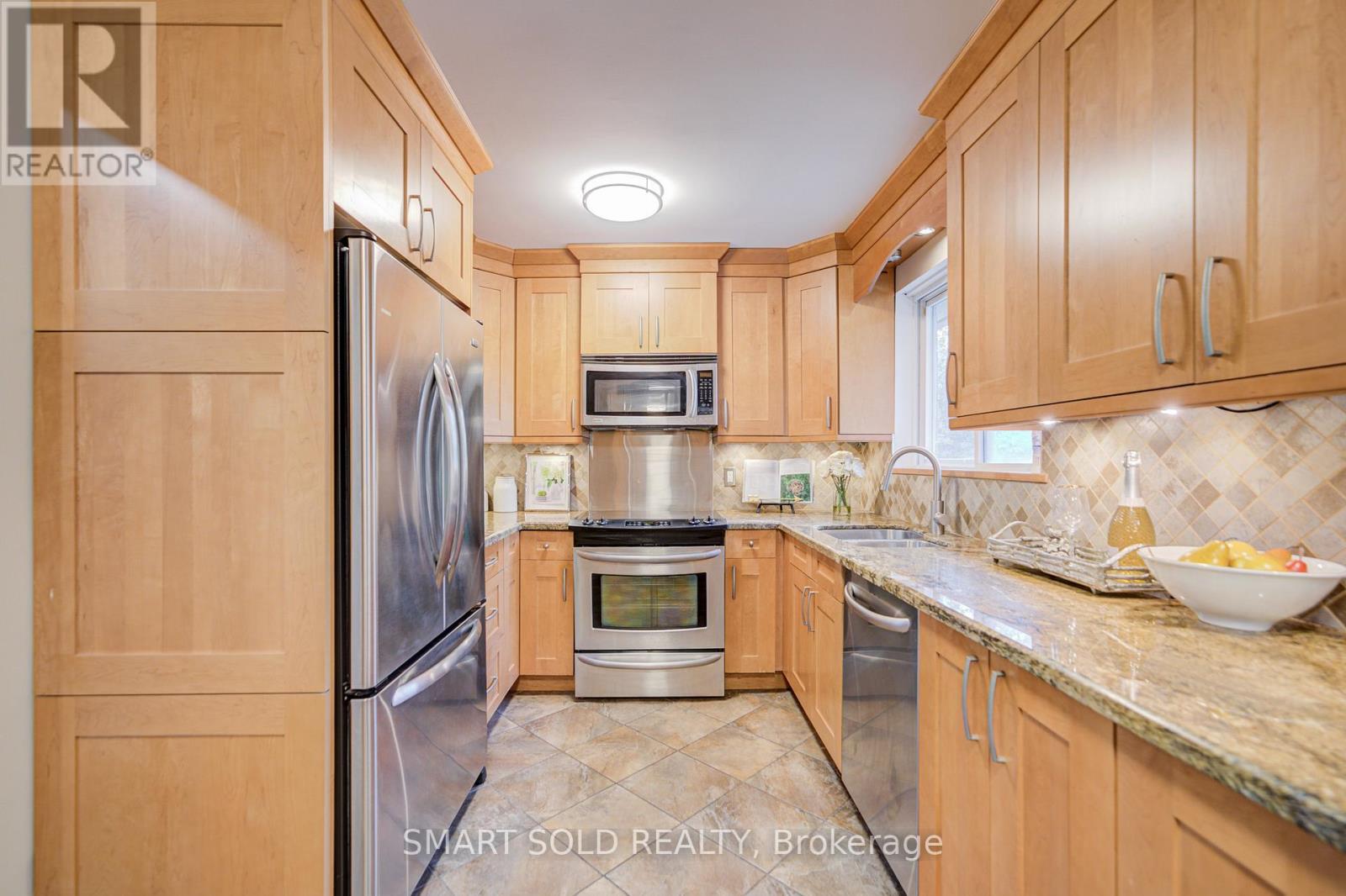285 Churchill Avenue, Toronto, Ontario  M2R 1E5 - Photo 16 - C13717996