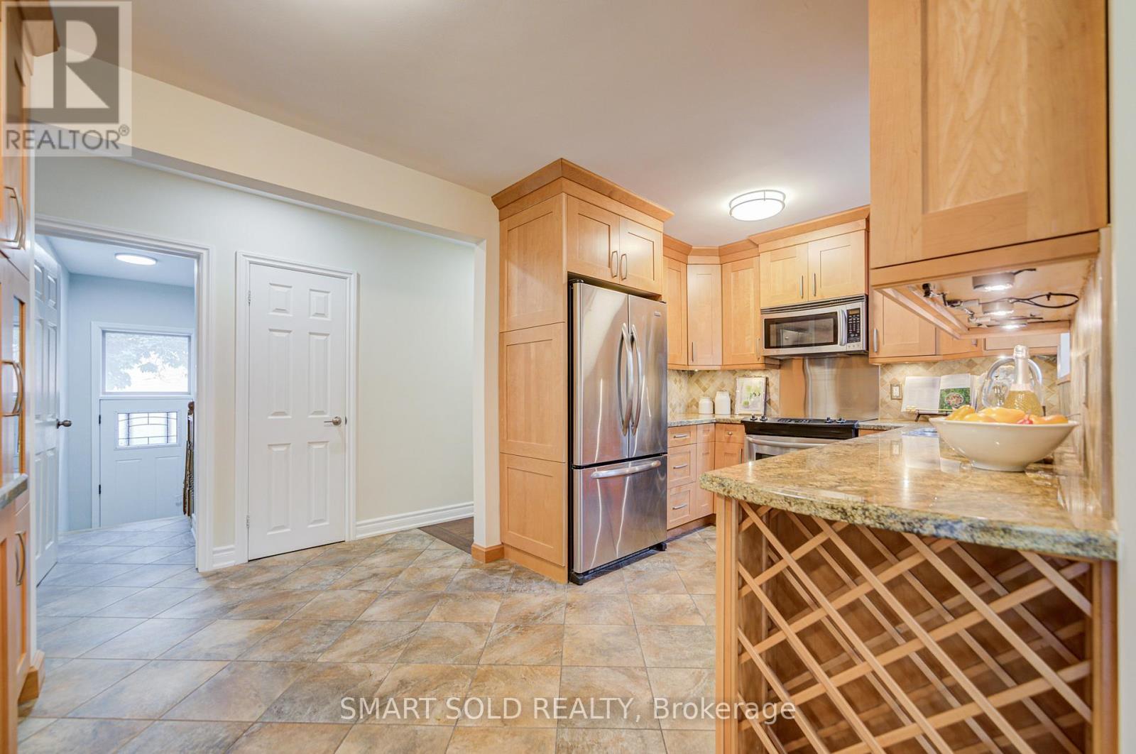 285 Churchill Avenue, Toronto, Ontario  M2R 1E5 - Photo 17 - C13717996