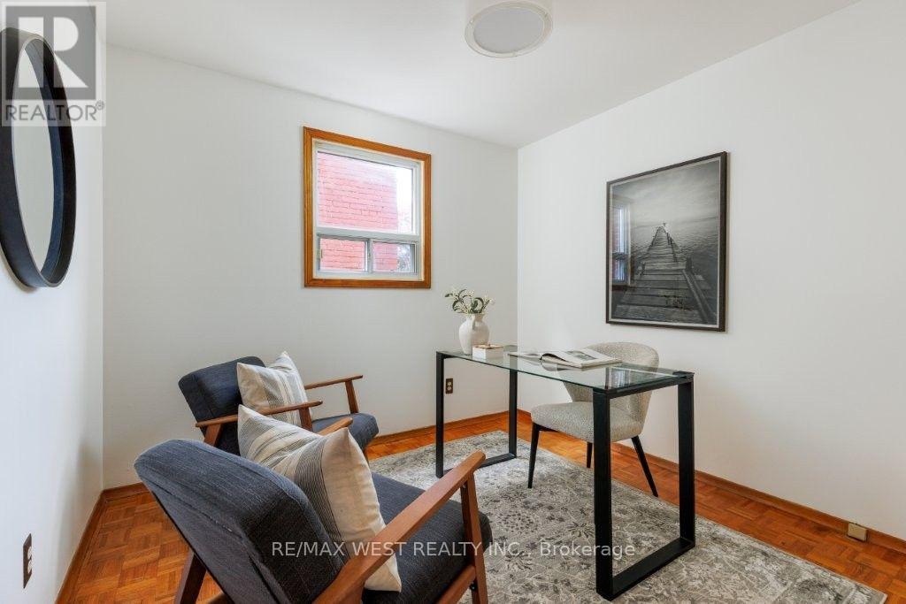 214 Markham Street, Toronto, Ontario  M6J 2G6 - Photo 19 - C13718034