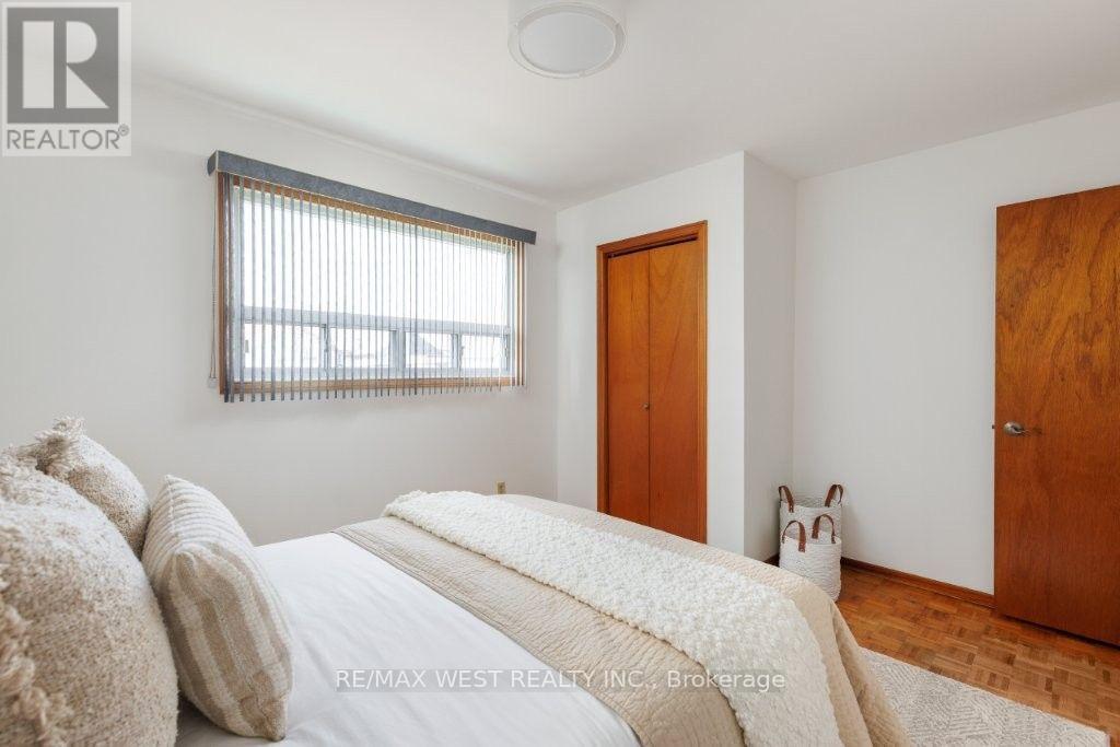 214 Markham Street, Toronto, Ontario  M6J 2G6 - Photo 28 - C13718034