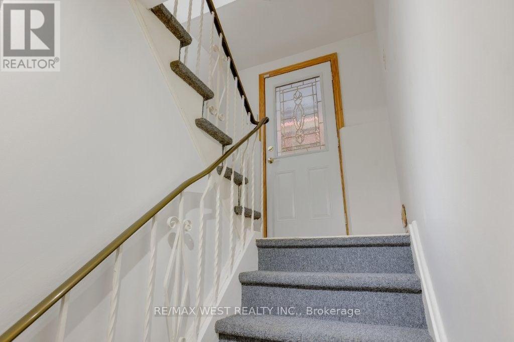 214 Markham Street, Toronto, Ontario  M6J 2G6 - Photo 31 - C13718034
