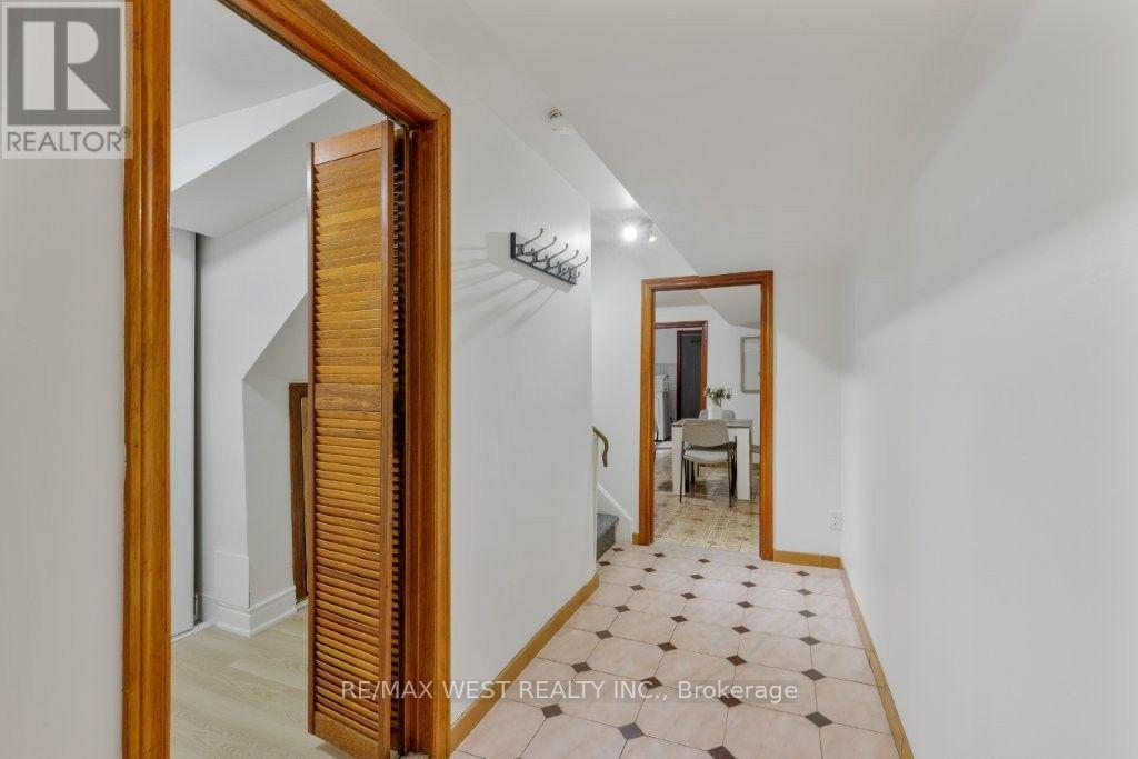 214 Markham Street, Toronto, Ontario  M6J 2G6 - Photo 33 - C13718034