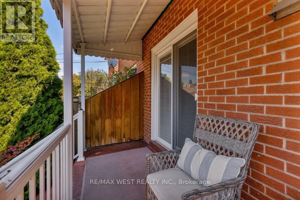 214 Markham Street, Toronto, Ontario  M6J 2G6 - Photo 38 - C13718034