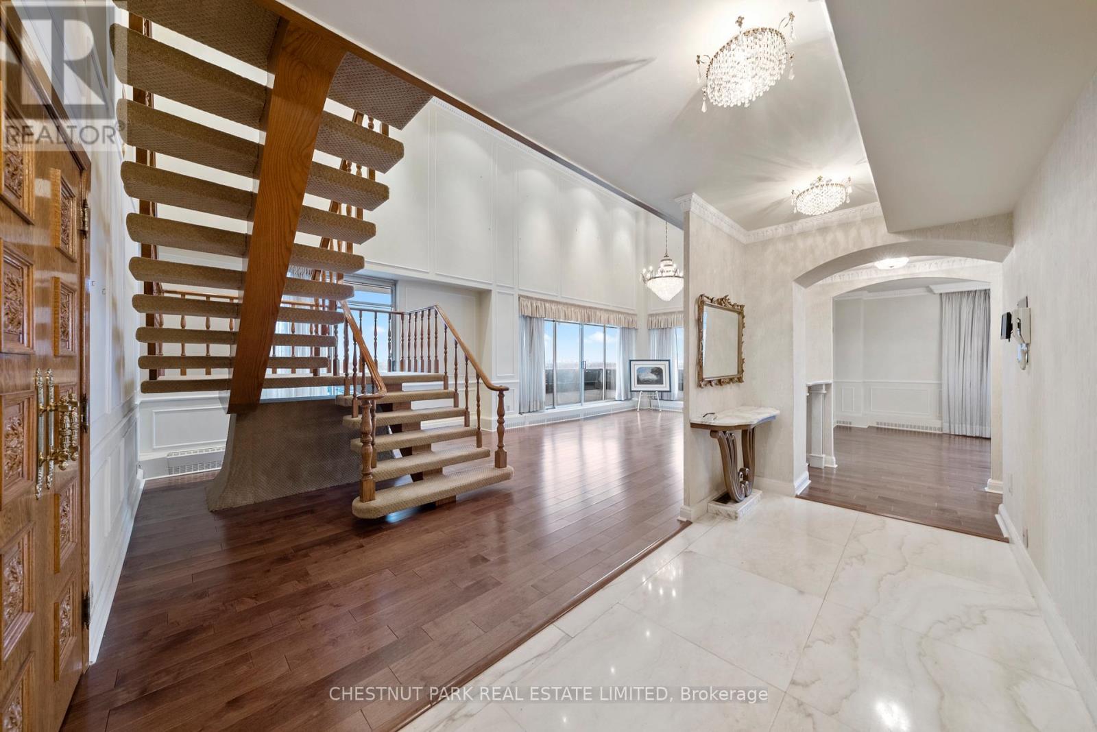 Ph 1 - 2600 Bathurst Street, Toronto, Ontario  M6B 2Z4 - Photo 3 - C13718044
