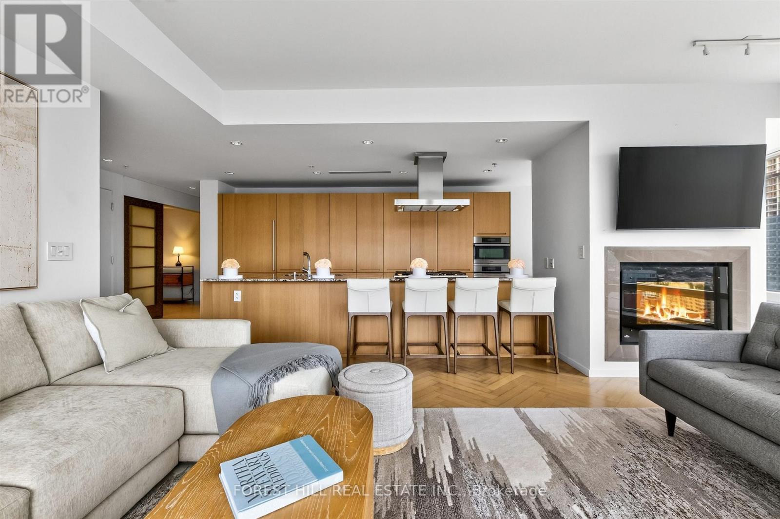 2305 - 180 University Avenue, Toronto, Ontario  M5H 0A2 - Photo 17 - C13718046