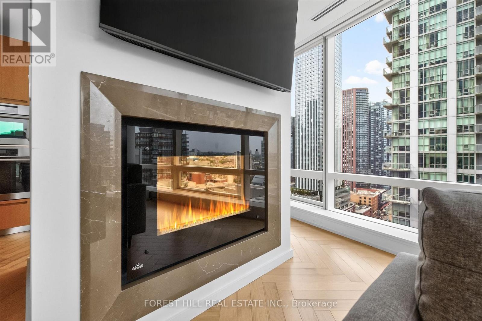 2305 - 180 University Avenue, Toronto, Ontario  M5H 0A2 - Photo 19 - C13718046