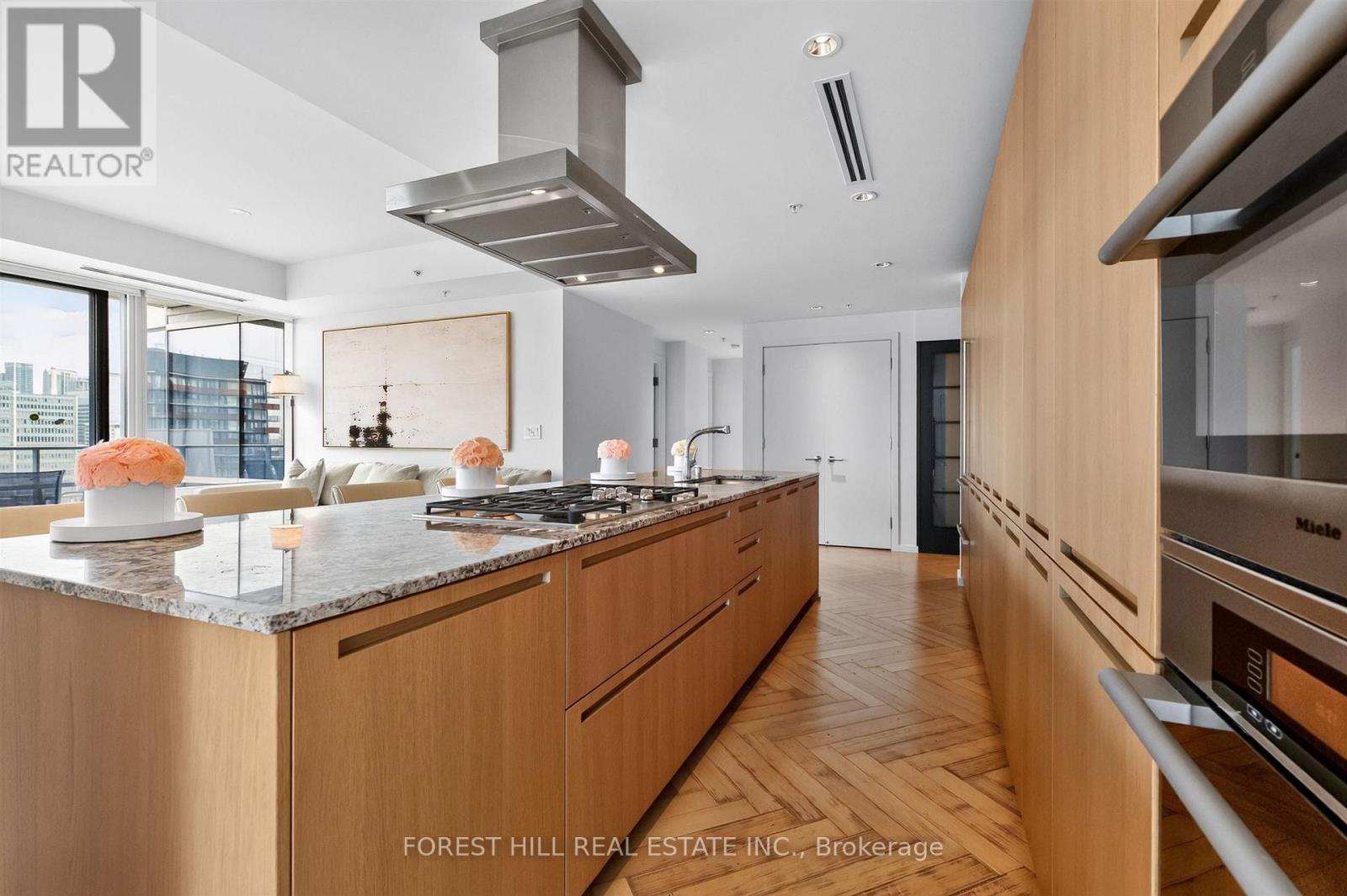 2305 - 180 University Avenue, Toronto, Ontario  M5H 0A2 - Photo 23 - C13718046