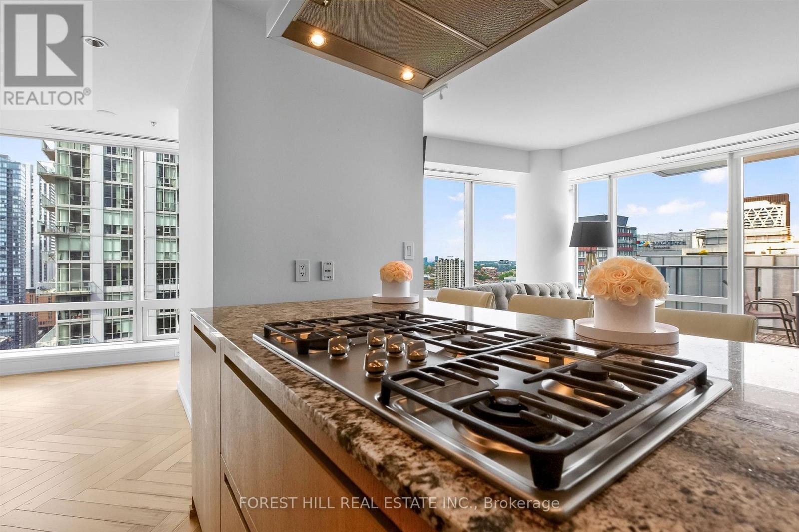 2305 - 180 University Avenue, Toronto, Ontario  M5H 0A2 - Photo 24 - C13718046