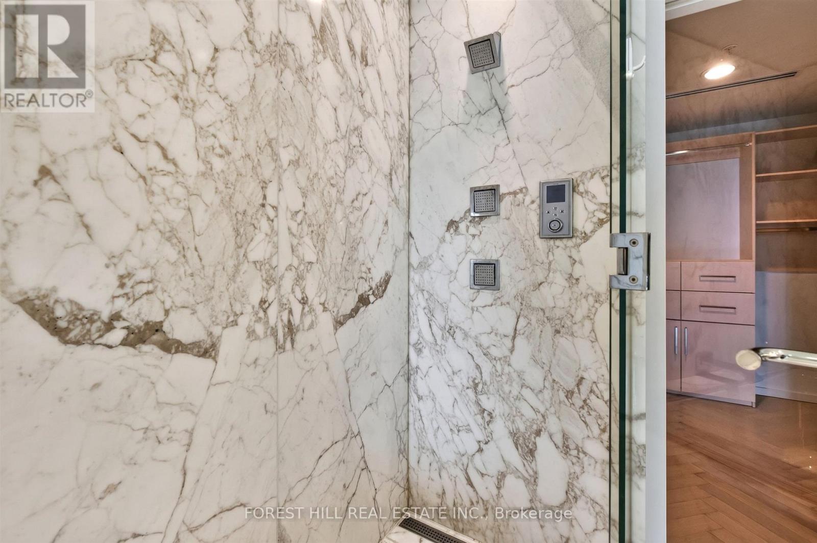 2305 - 180 University Avenue, Toronto, Ontario  M5H 0A2 - Photo 33 - C13718046