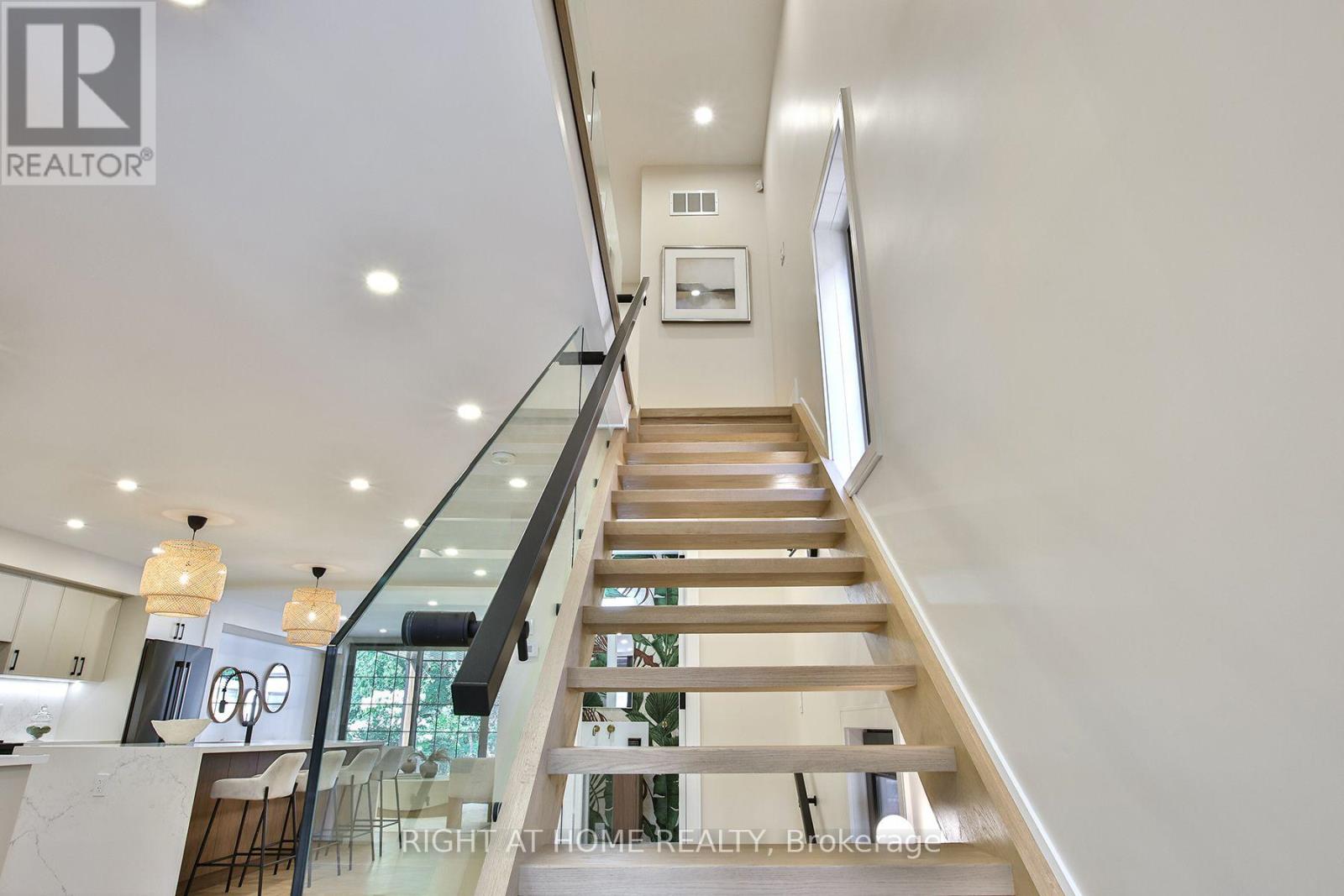 106 Eastbourne Avenue, Toronto, Ontario  M5P 2G3 - Photo 22 - C13718062