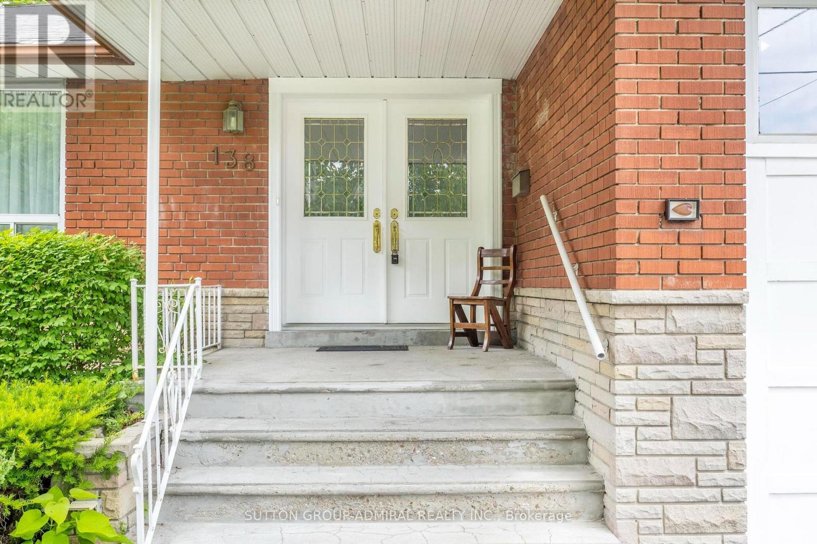 138 Kennard Avenue, Toronto, Ontario  M3H 4M5 - Photo 4 - C13718090