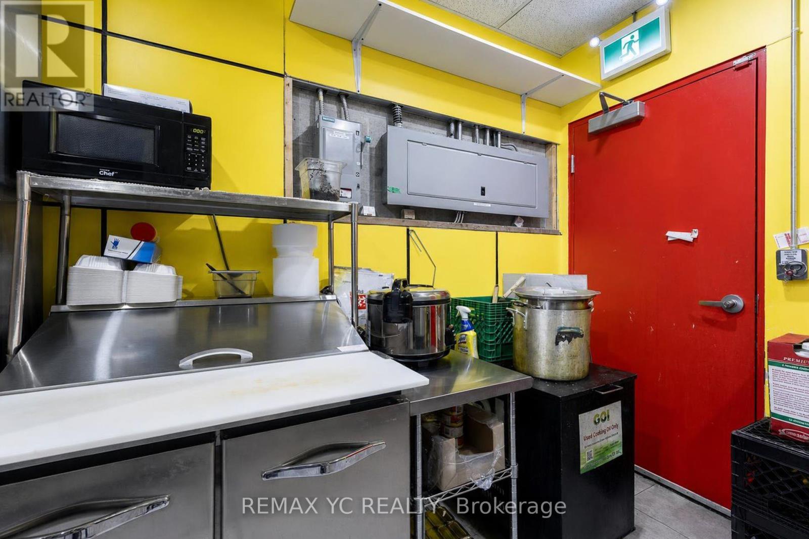 5 Byng Avenue, Toronto, Ontario  M2N 5R7 - Photo 23 - C13718104