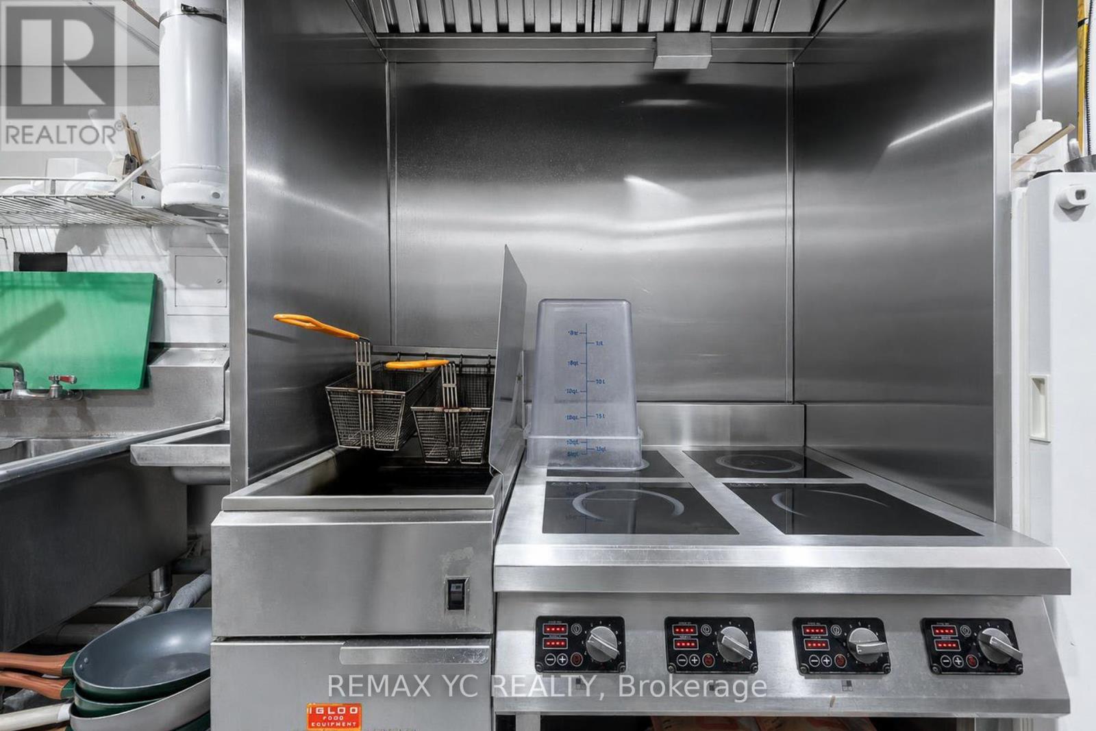 5 Byng Avenue, Toronto, Ontario  M2N 5R7 - Photo 24 - C13718104