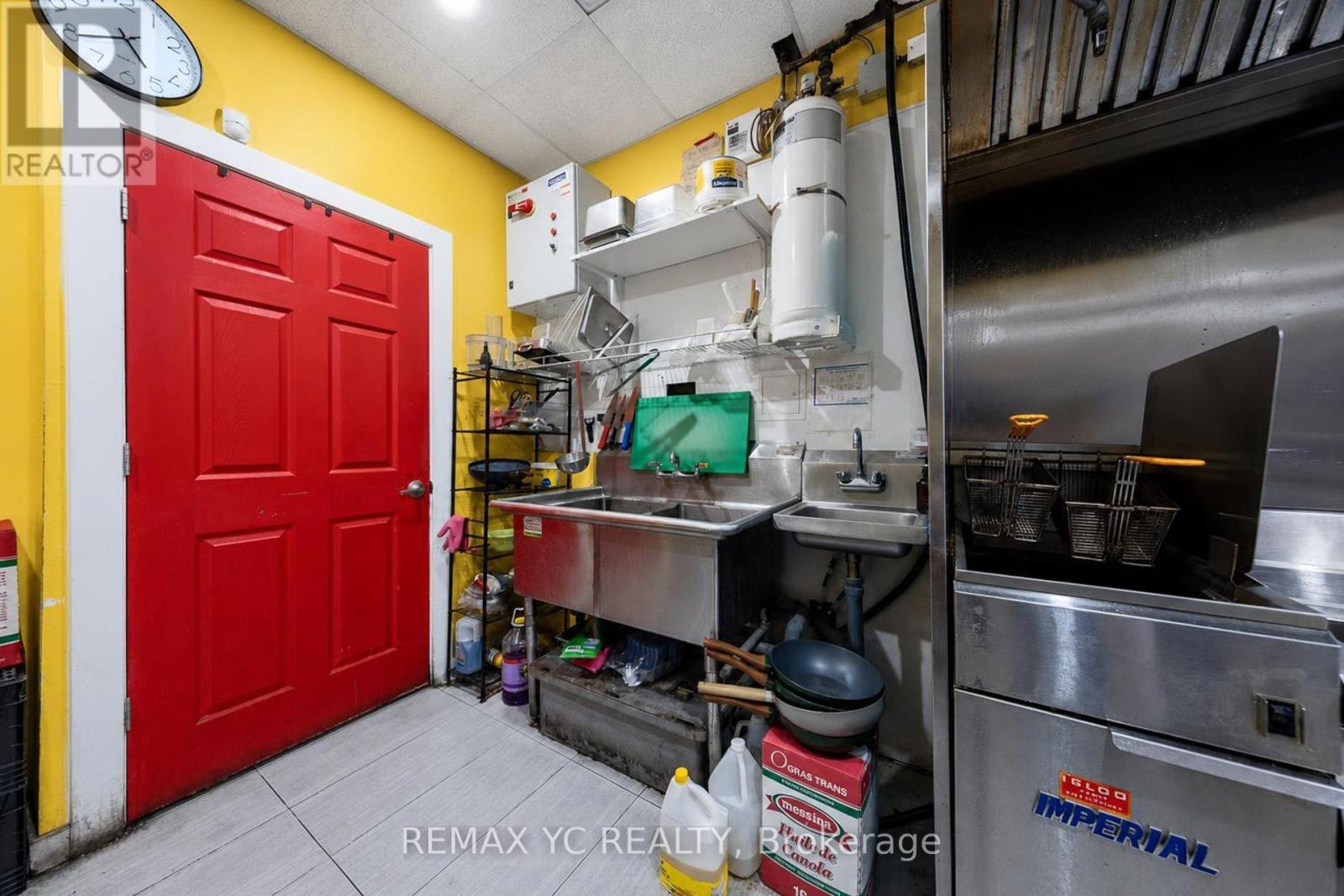 5 Byng Avenue, Toronto, Ontario  M2N 5R7 - Photo 26 - C13718104
