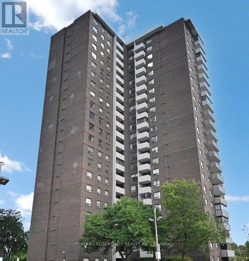 806 - 10 MUIRHEAD ROAD, Toronto, Ontario