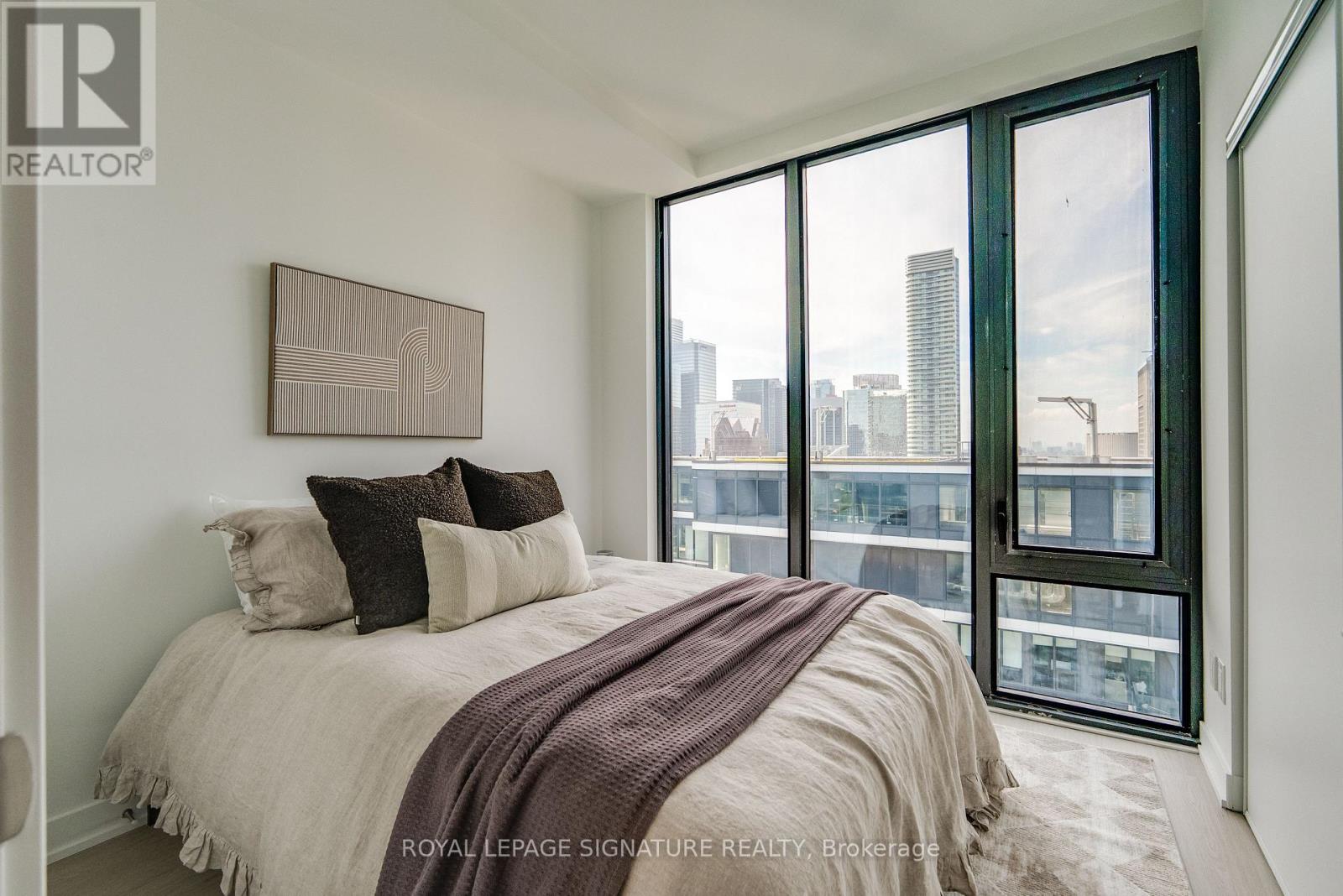 3203 - 47 Mutual Street, Toronto, Ontario  M5B 0C6 - Photo 11 - C13718192