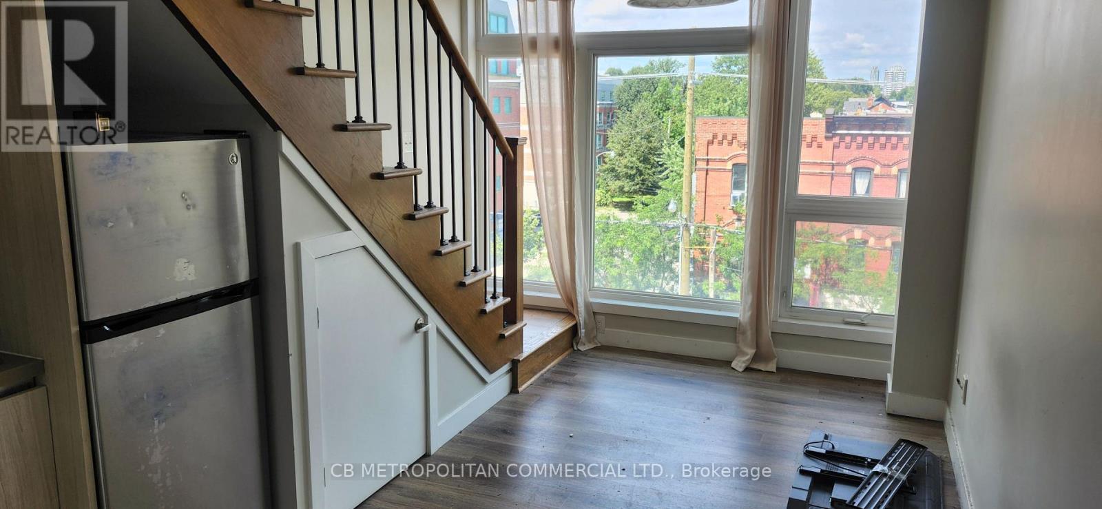 402 - 335 College Street, Toronto, Ontario  M5T 1S2 - Photo 2 - C13718274