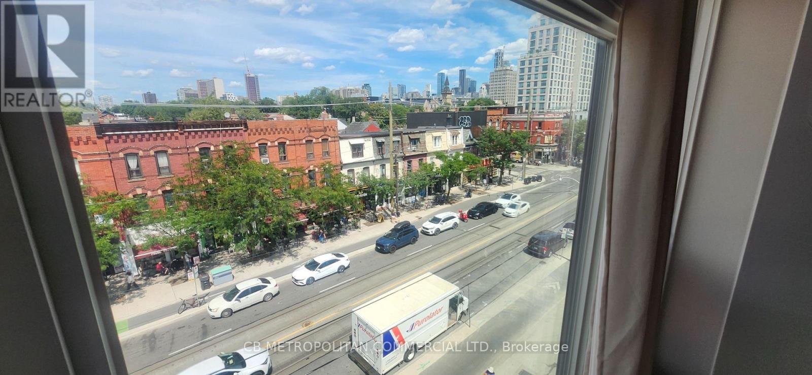 402 - 335 College Street, Toronto, Ontario  M5T 1S2 - Photo 3 - C13718274