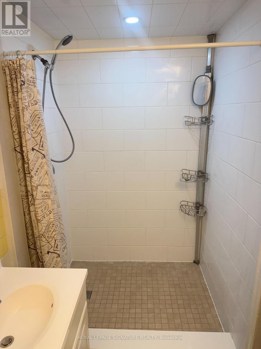 1467a Birchmount Road, Toronto, Ontario  M1P 2G4 - Photo 12 - E13717822