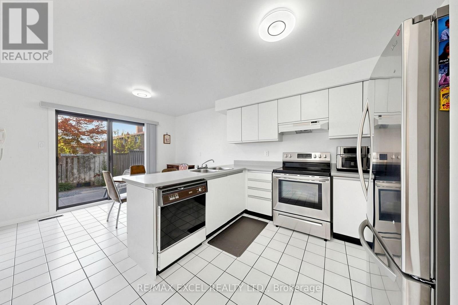 33 Wharton Square, Toronto, Ontario  M1V 4M9 - Photo 19 - E13717860