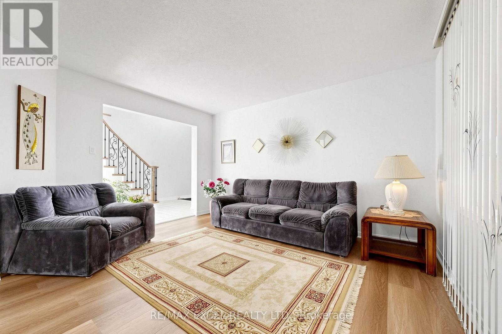 33 Wharton Square, Toronto, Ontario  M1V 4M9 - Photo 6 - E13717860