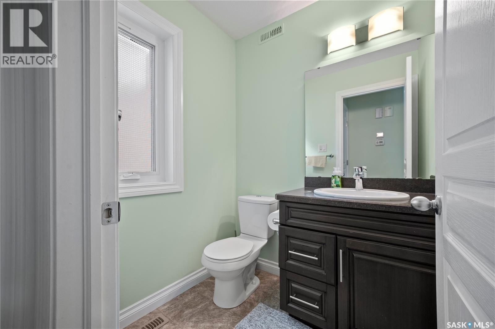 4873 James Hill Road, Regina, Saskatchewan  S4W 0C6 - Photo 17 - SK046466