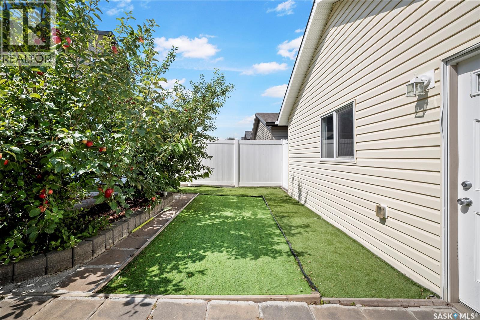 4873 James Hill Road, Regina, Saskatchewan  S4W 0C6 - Photo 40 - SK046466
