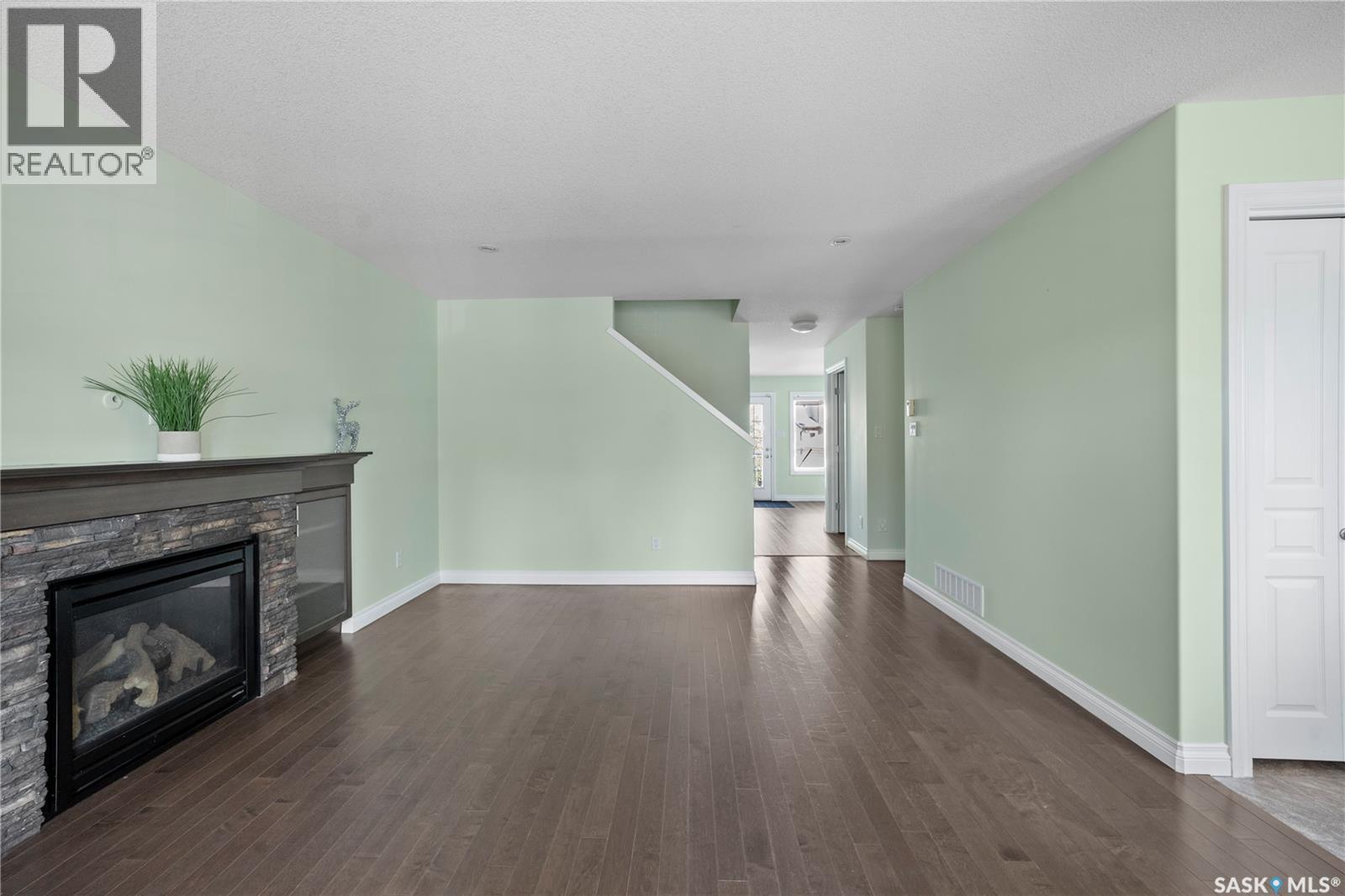 4873 James Hill Road, Regina, Saskatchewan  S4W 0C6 - Photo 8 - SK046466