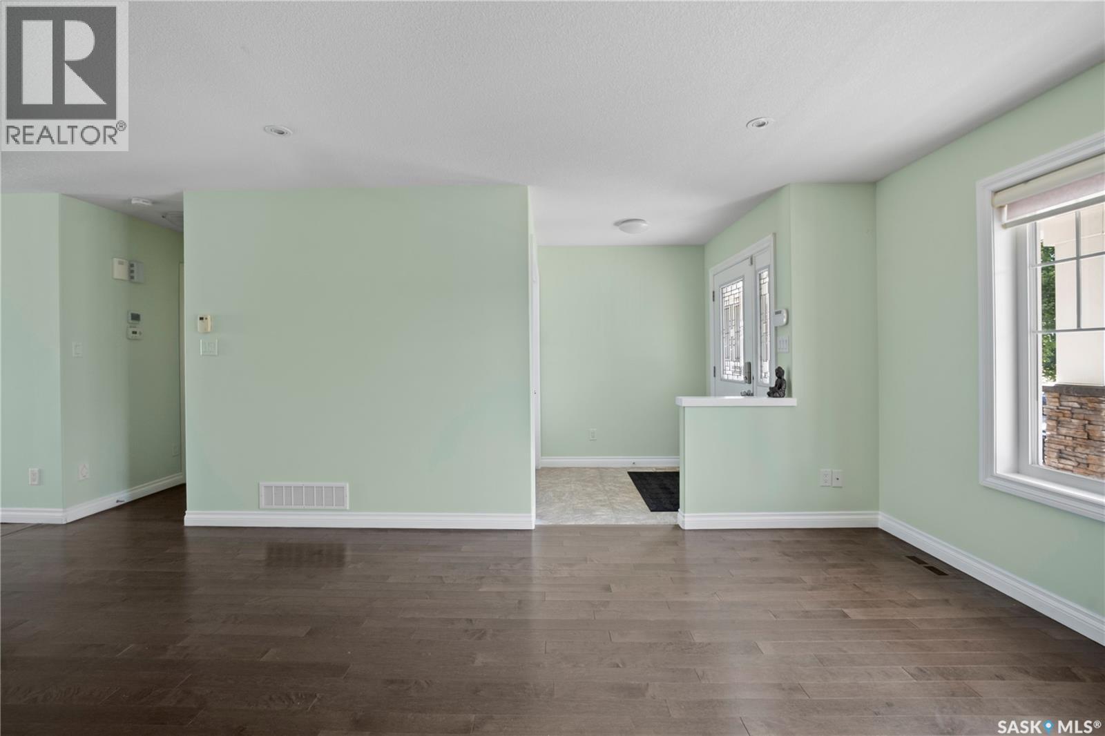 4873 James Hill Road, Regina, Saskatchewan  S4W 0C6 - Photo 9 - SK046466