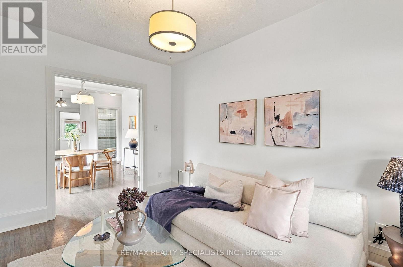 21 Mendel Avenue, Toronto, Ontario  M4C 1E6 - Photo 33 - E13718124
