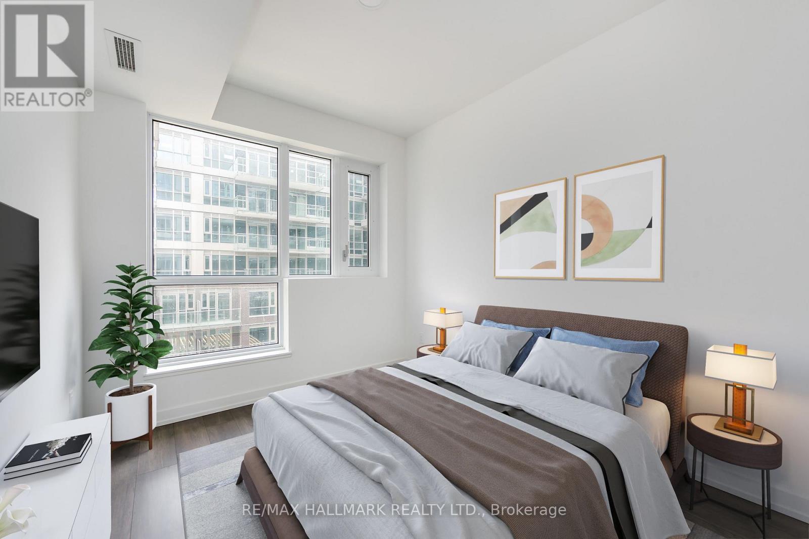 419 - 150 LOGAN AVENUE