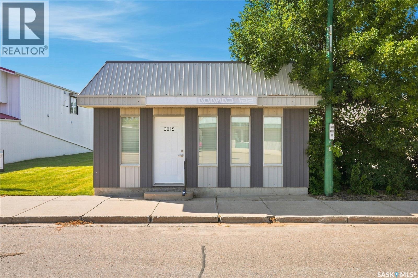 3015 Central Avenue, Waldheim, Saskatchewan  S0K 4R0 - Photo 2 - SK045983