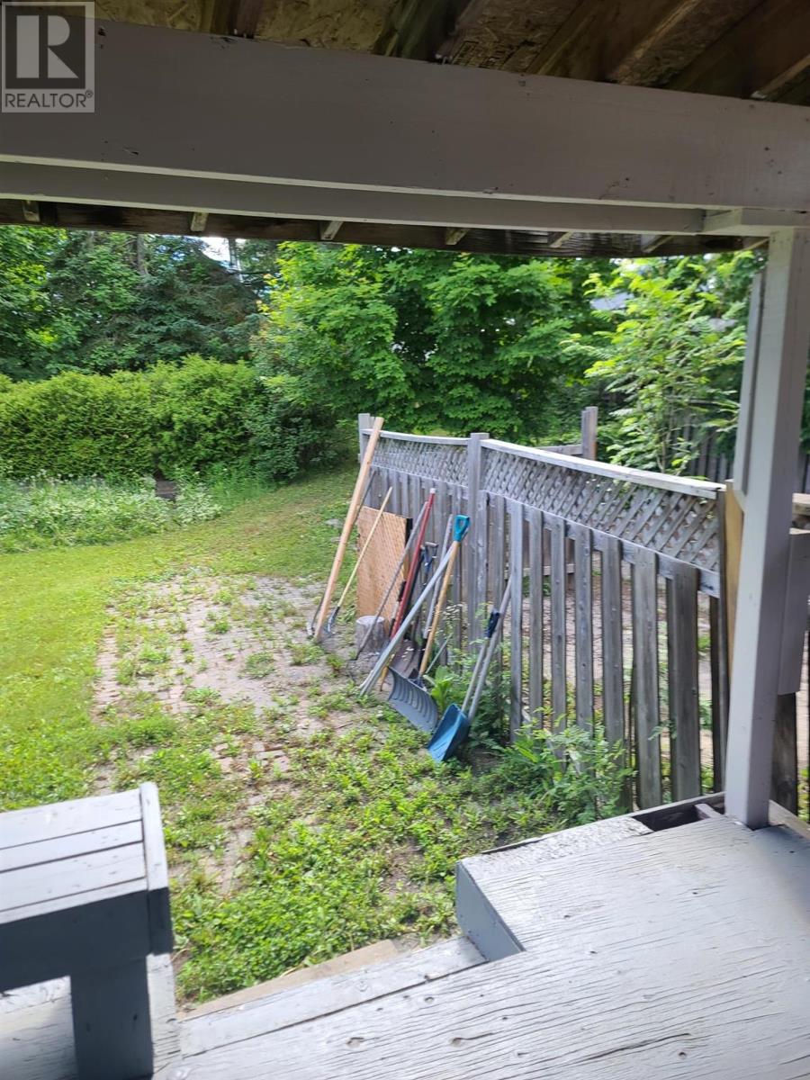 135 Dieppe Ave, Elliot Lake, Ontario  P5A 1H6 - Photo 24 - SM261603