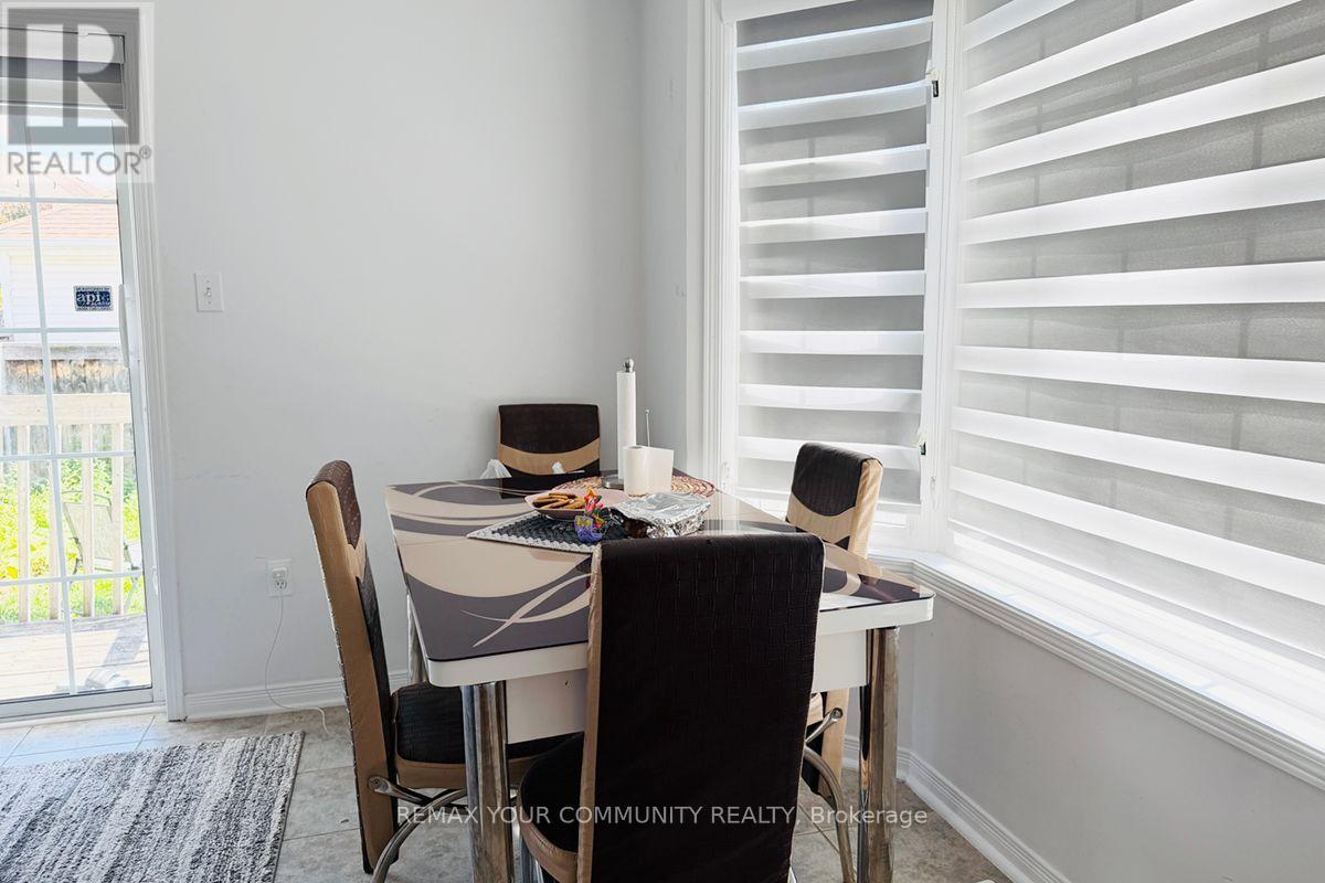 15 Benjamin Hood Crescent, Vaughan, Ontario  L4K 5M3 - Photo 5 - N13717808