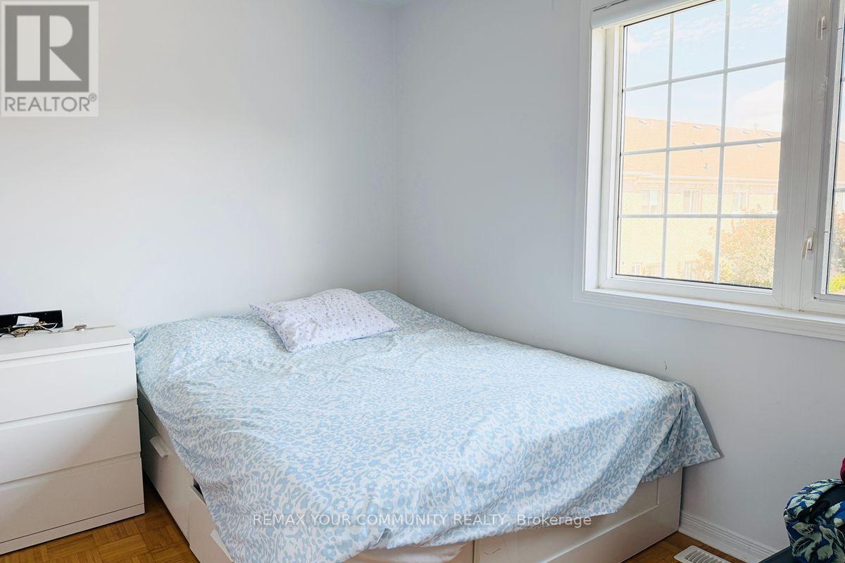 15 Benjamin Hood Crescent, Vaughan, Ontario  L4K 5M3 - Photo 8 - N13717808