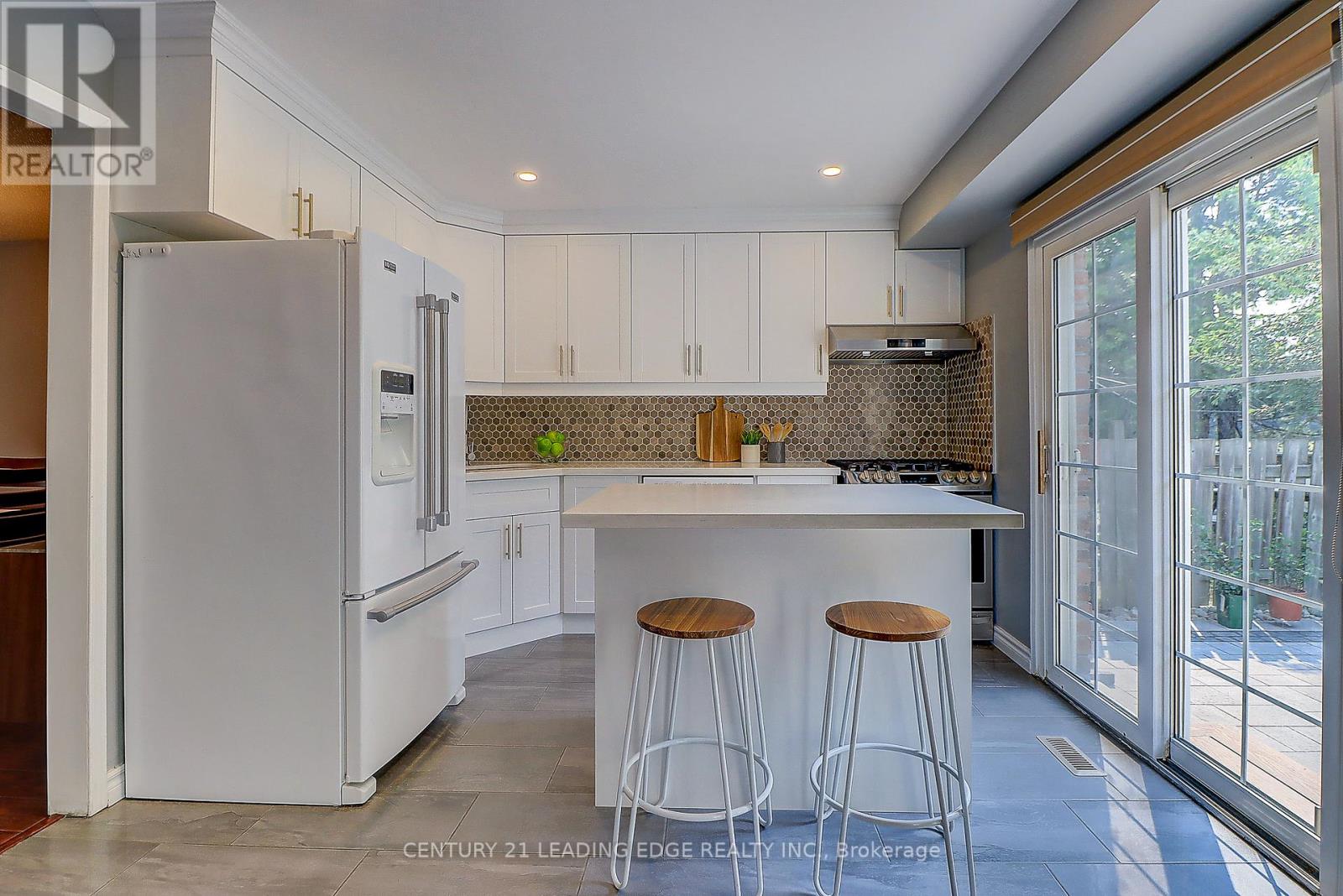 45 Vanessa Road, Markham (Markville), Ontario  L3R 4W1 - Photo 12 - N13718018