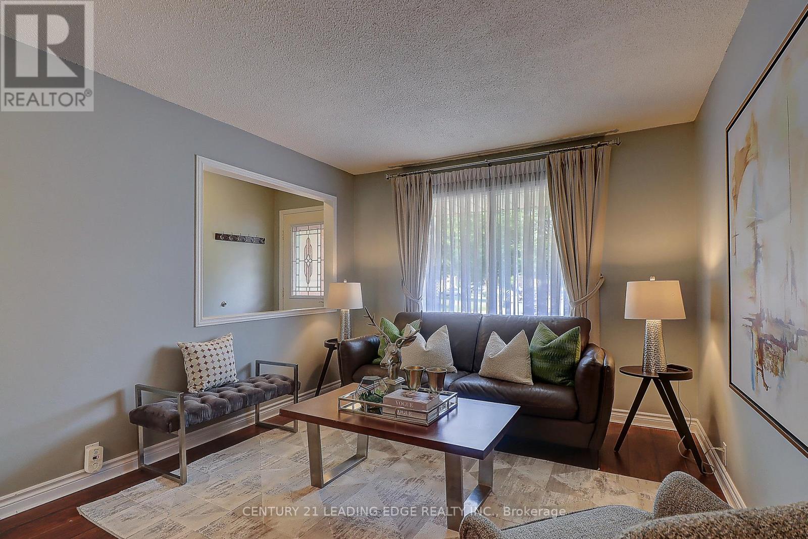 45 Vanessa Road, Markham (Markville), Ontario  L3R 4W1 - Photo 6 - N13718018