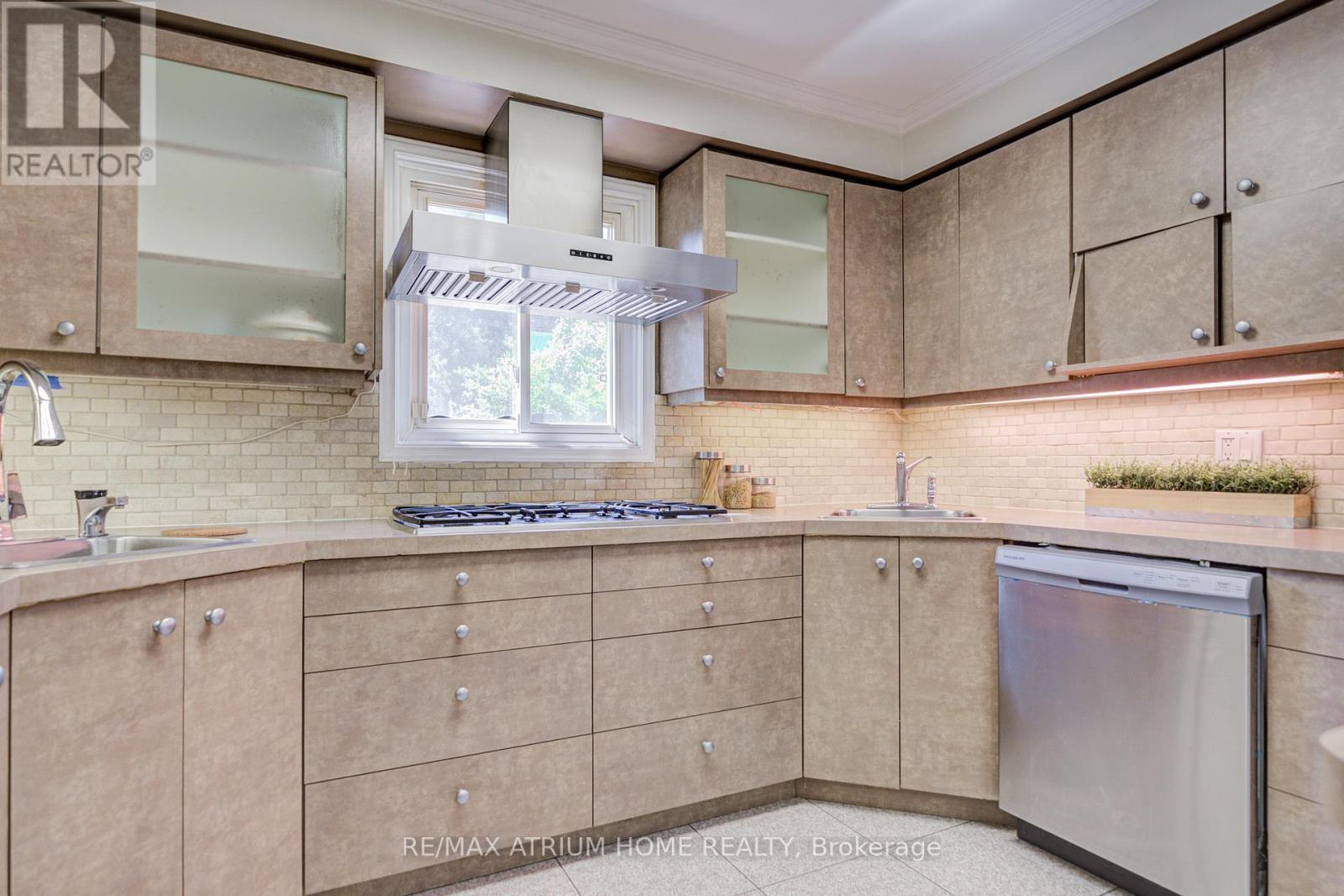77 Rosedale Heights Drive, Vaughan, Ontario  L4J 4T3 - Photo 15 - N13718184