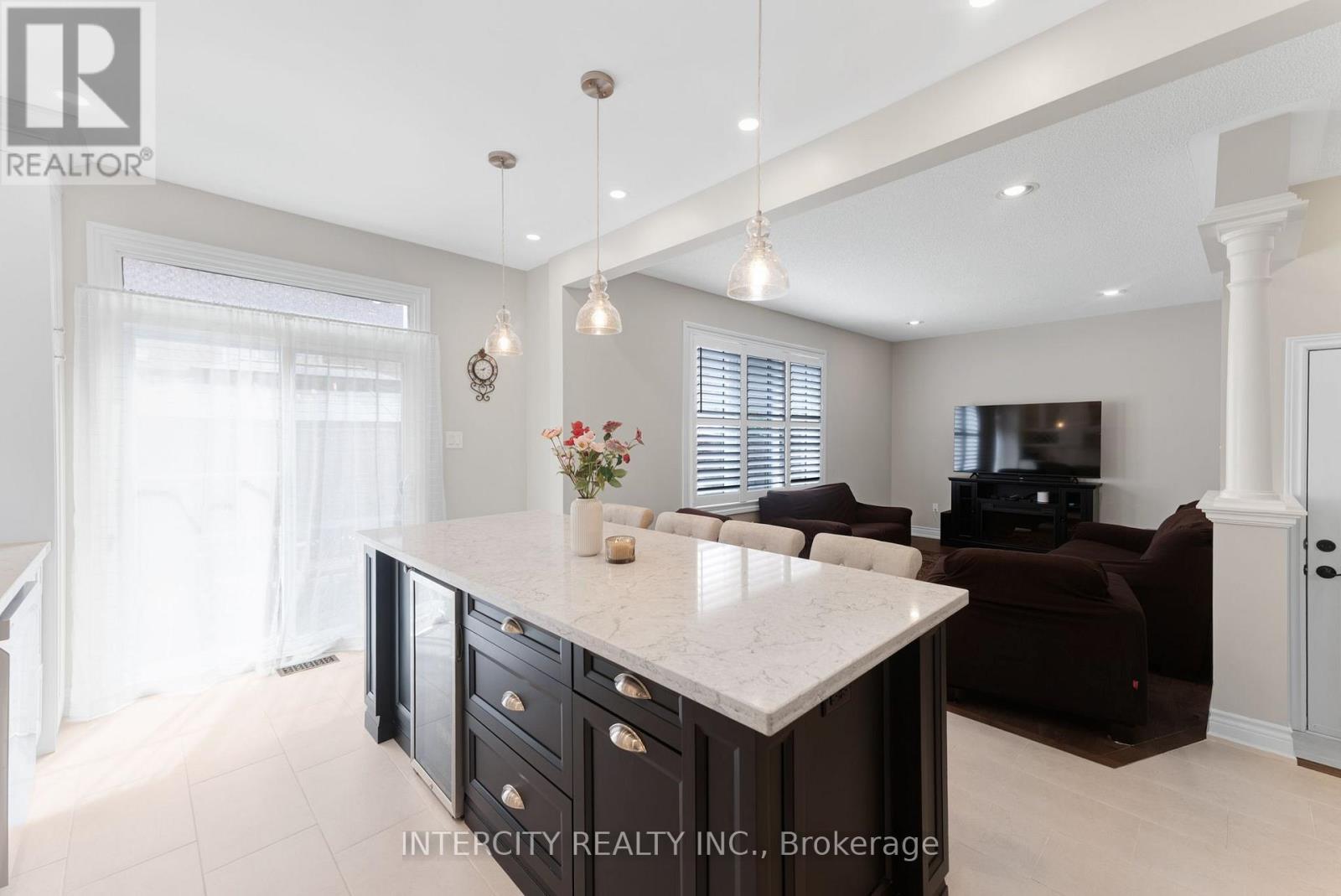 37 Redfinch Crescent, Vaughan, Ontario  L4H 2C5 - Photo 15 - N13718284
